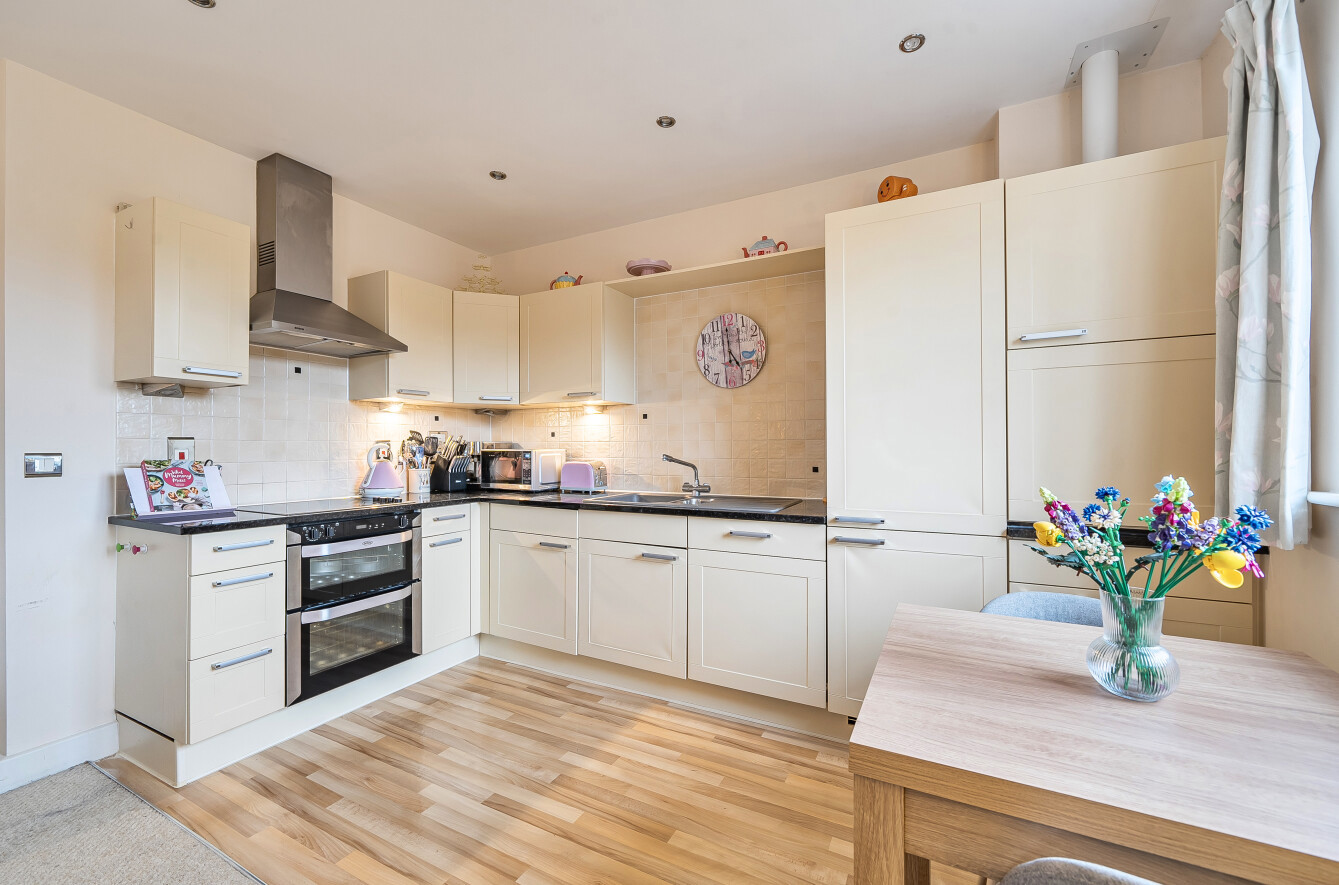 Malmesbury Gardens, Winchester, Hampshire, SO22