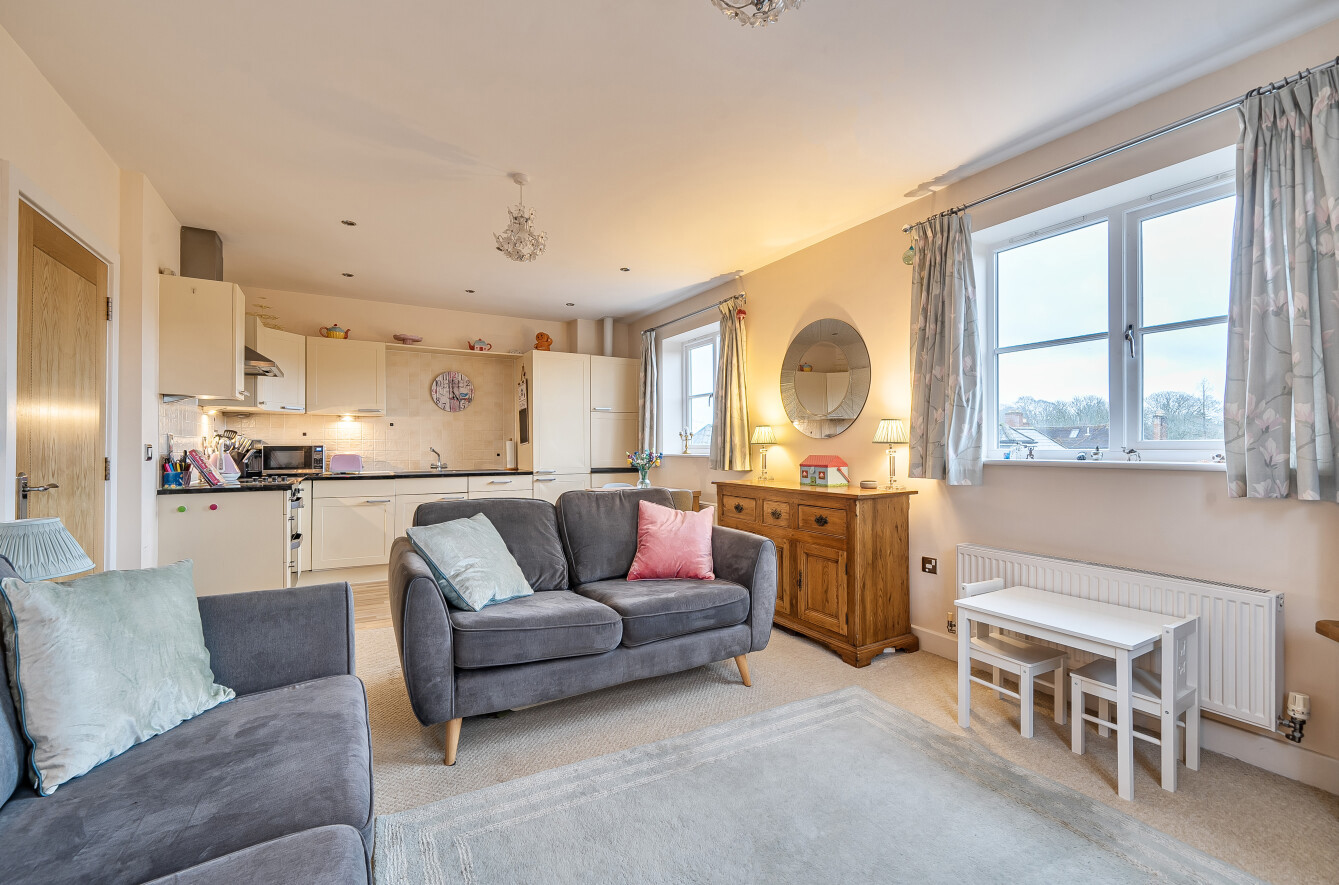 Malmesbury Gardens, Winchester, Hampshire, SO22