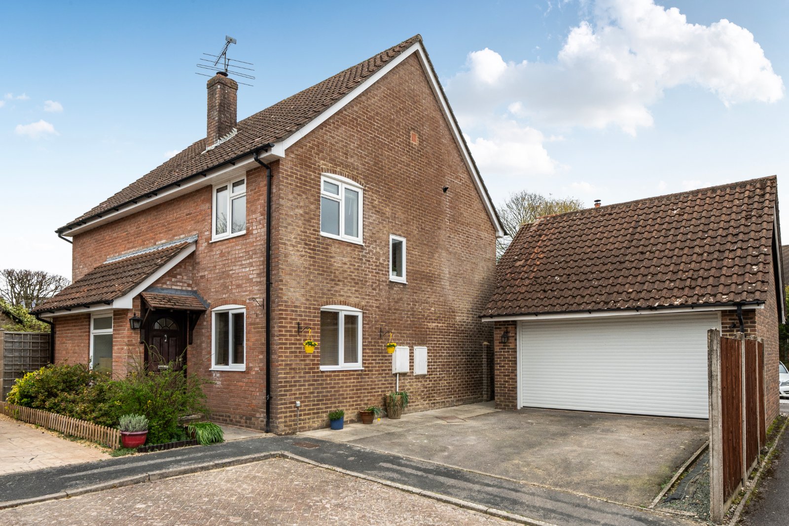 Spruce Close, South Wonston, Winchester, Hampshire, SO21