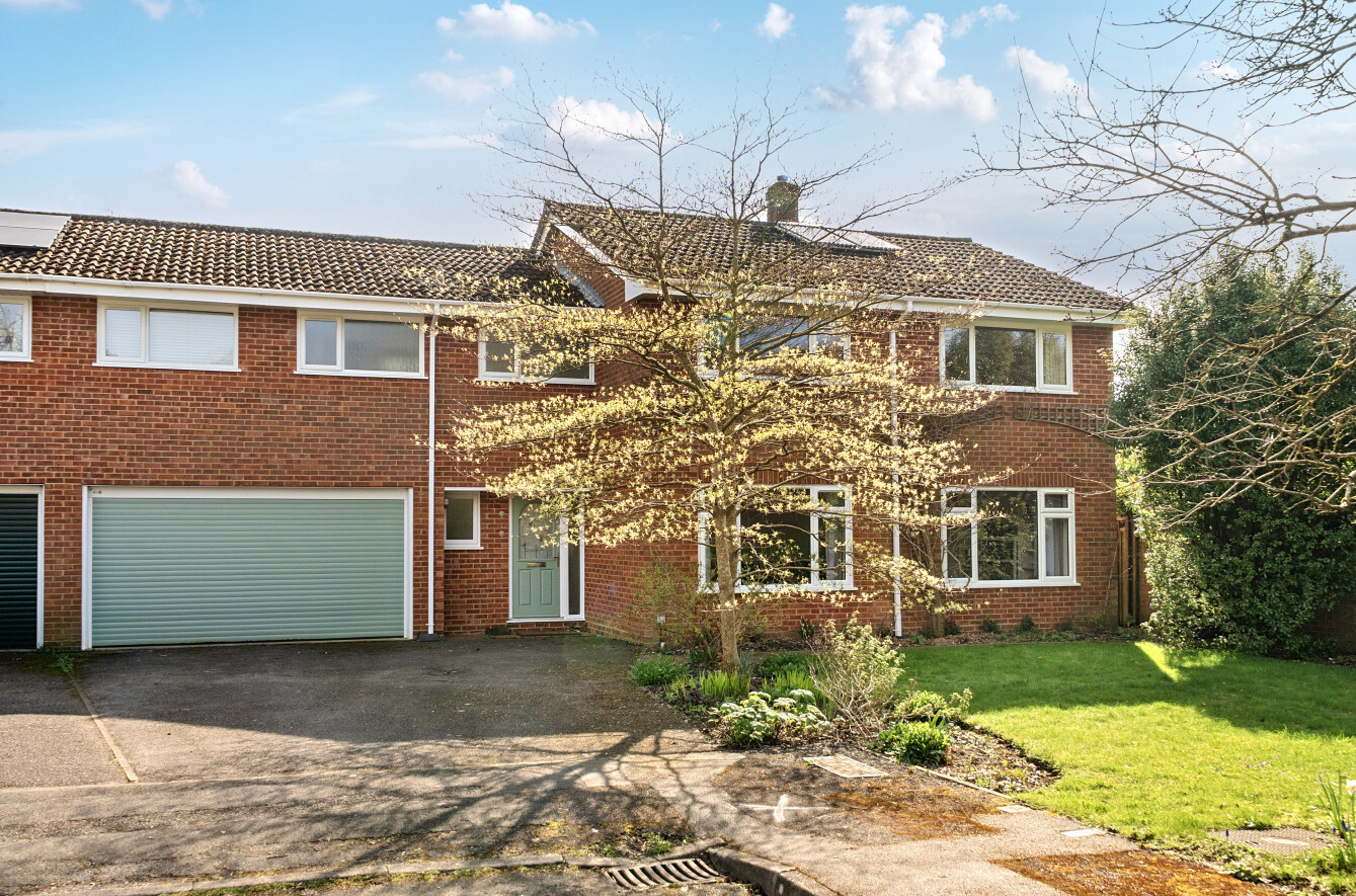 Orient Drive, Winchester, Hampshire, SO22