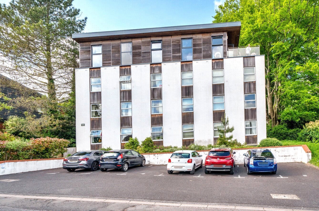 Sparkford Road, Winchester, Hampshire, SO22 - Charters