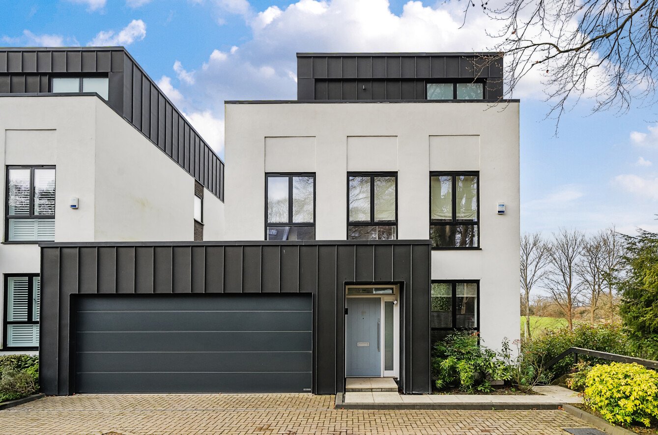 King George V Place, Winchester, Hampshire, SO22