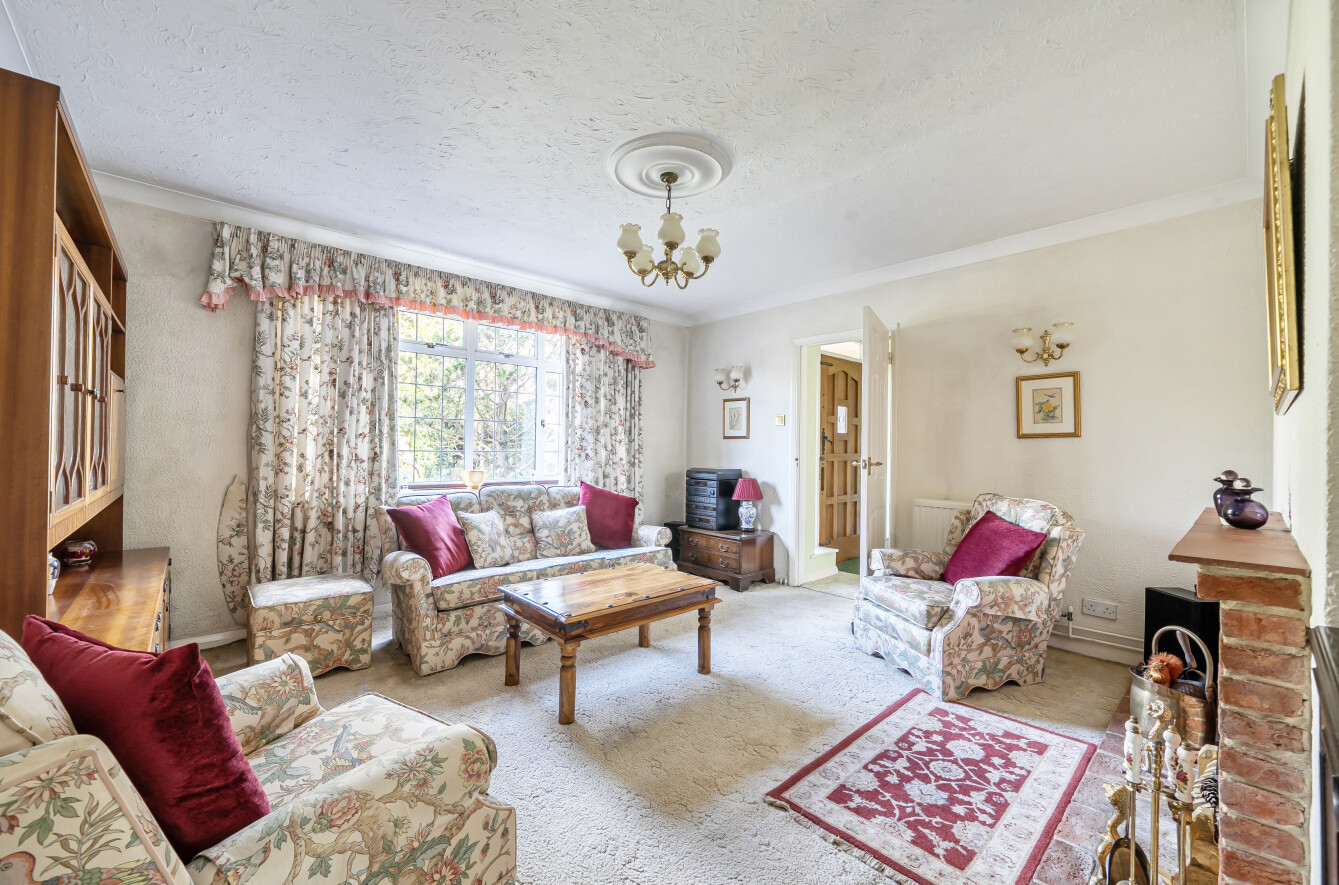 Woodfield Drive, Winchester, Hampshire, SO22