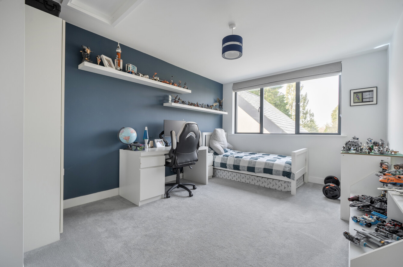 Cross Way, Shawford, Winchester, Hampshire, SO21