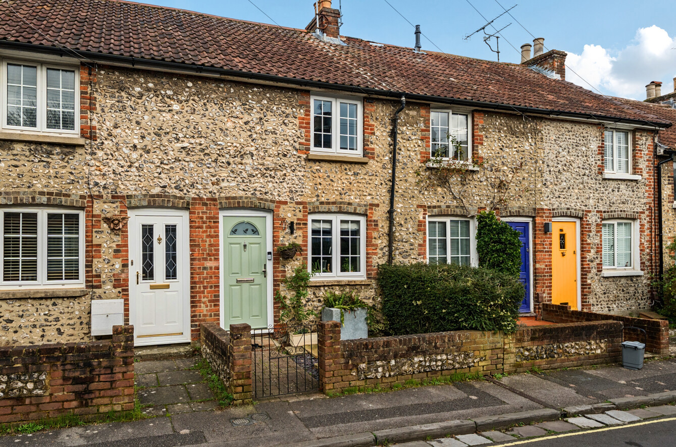 Hyde Close, Winchester, Hampshire, SO23 Hyde Close, Winchester, Hampshire, SO23 - Charters