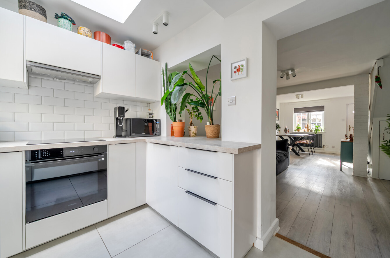 Hyde Close, Winchester, Hampshire, SO23 Hyde Close, Winchester, Hampshire, SO23 - Charters