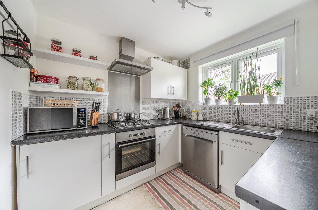 Ash Close, Colden Common, Winchester, Hampshire, SO21 - Charters