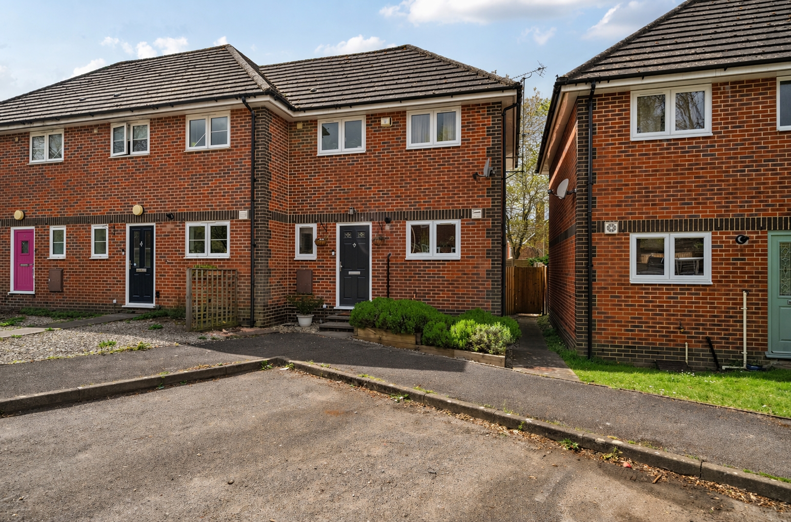 Ash Close, Colden Common, Winchester, Hampshire, SO21 - Charters