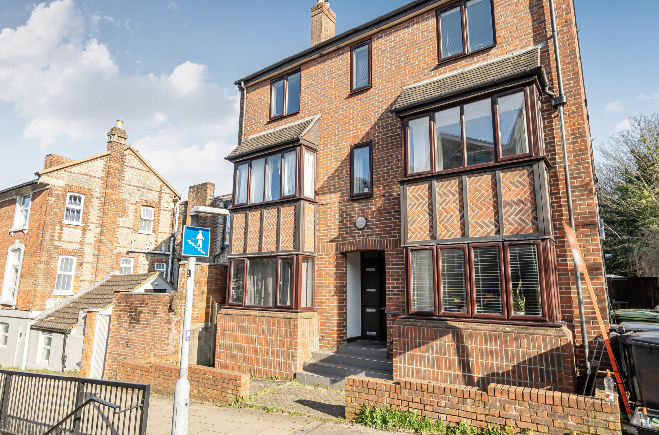 Sussex Street, Winchester, Hampshire, SO23 Sussex Street, Winchester, Hampshire, SO23 - Charters