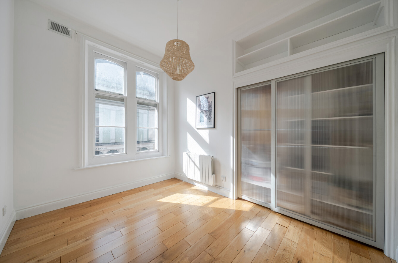 High Street, Winchester, Hampshire, SO23 High Street, Winchester, Hampshire, SO23 - Charters