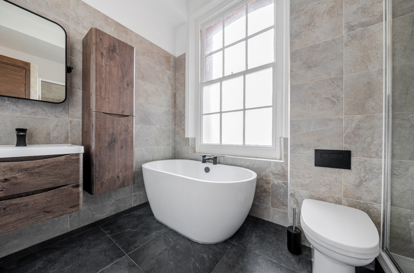 High Street, Winchester, Hampshire, SO23 High Street, Winchester, Hampshire, SO23 - Charters