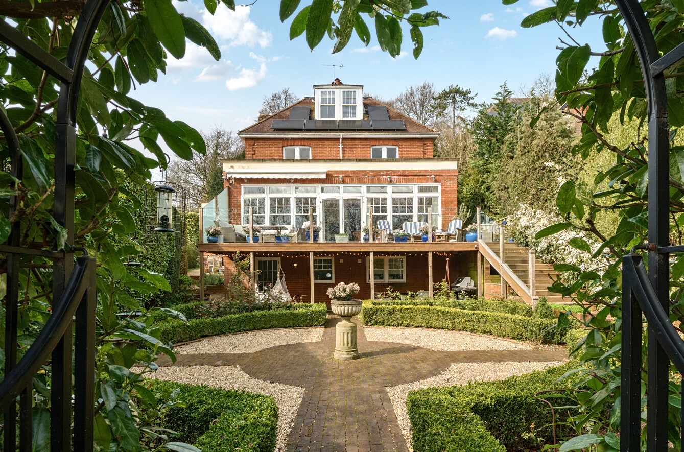 Edington Road, Winchester, Hampshire, SO23 Edington Road, Winchester, Hampshire, SO23 - Charters