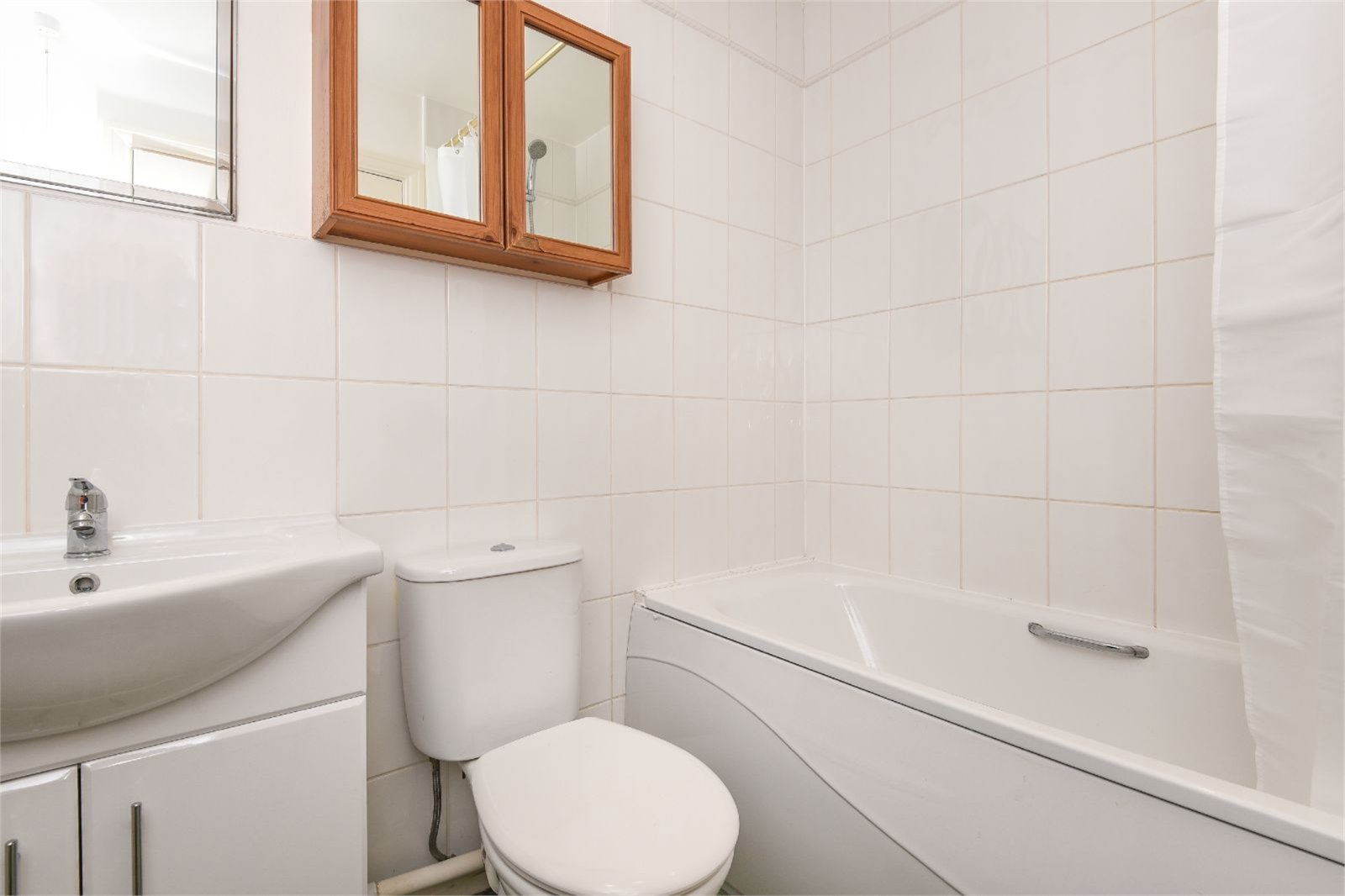 Ivy Close, Winchester, Hampshire, SO22 Ivy Close, Winchester, Hampshire, SO22 - Charters