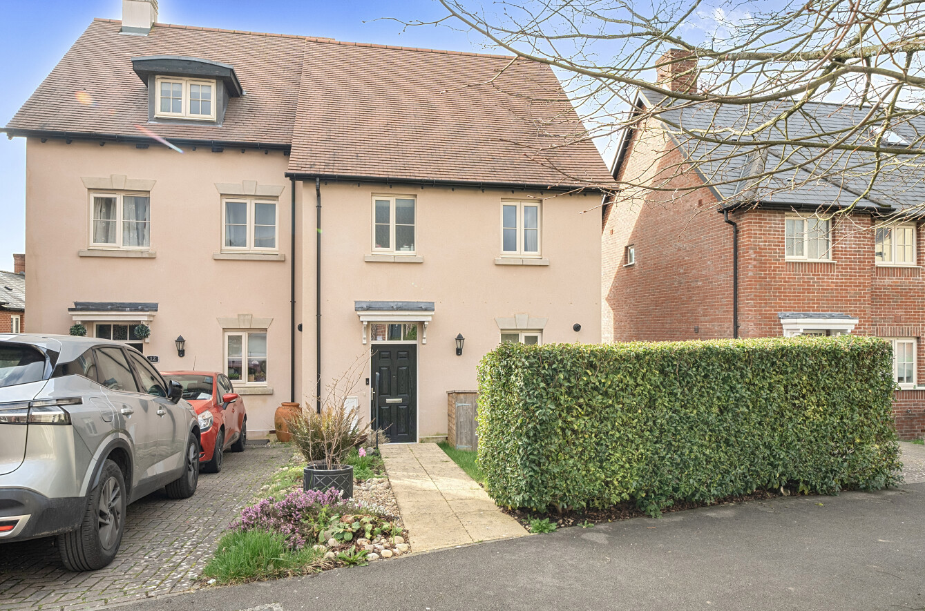 Swithun Way, Winchester, Hampshire, SO22 Swithun Way, Winchester, Hampshire, SO22 - Charters