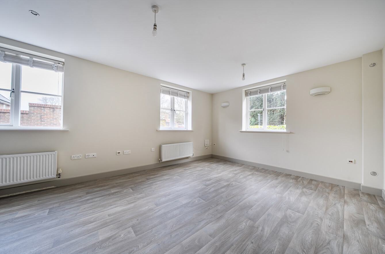 Malmesbury Gardens, Winchester, Hampshire, SO22 Malmesbury Gardens, Winchester, Hampshire, SO22 - Charters