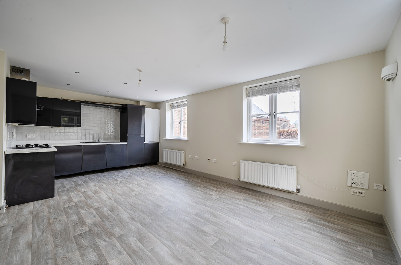 Malmesbury Gardens, Winchester, Hampshire, SO22 Malmesbury Gardens, Winchester, Hampshire, SO22 - Charters