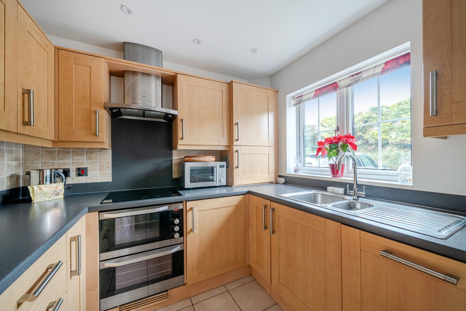 Grove Place, Winchester, Hampshire, SO22 Grove Place, Winchester, Hampshire, SO22 - Charters