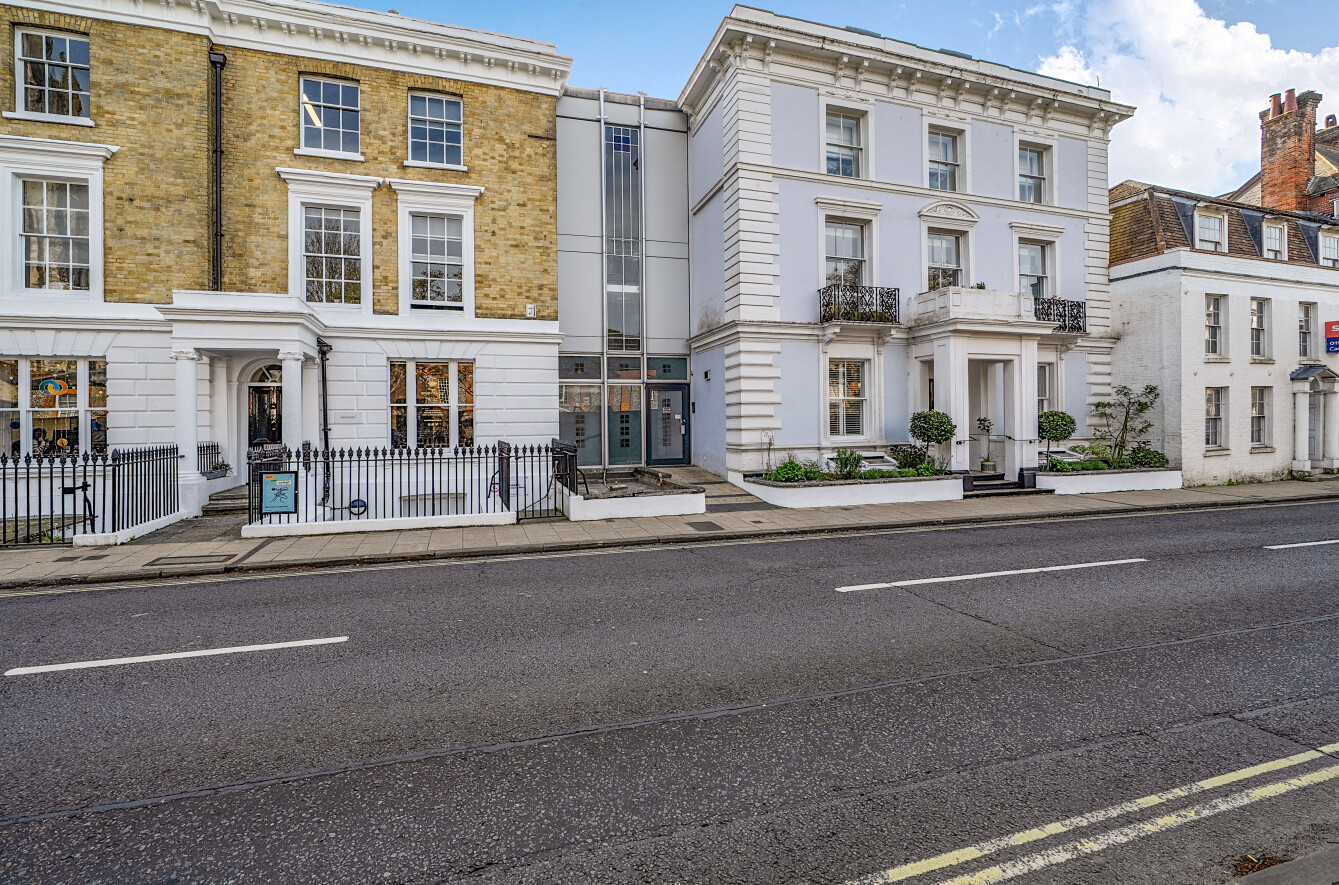 Southgate Street, Winchester, Hampshire, SO23 Southgate Street, Winchester, Hampshire, SO23 - Charters