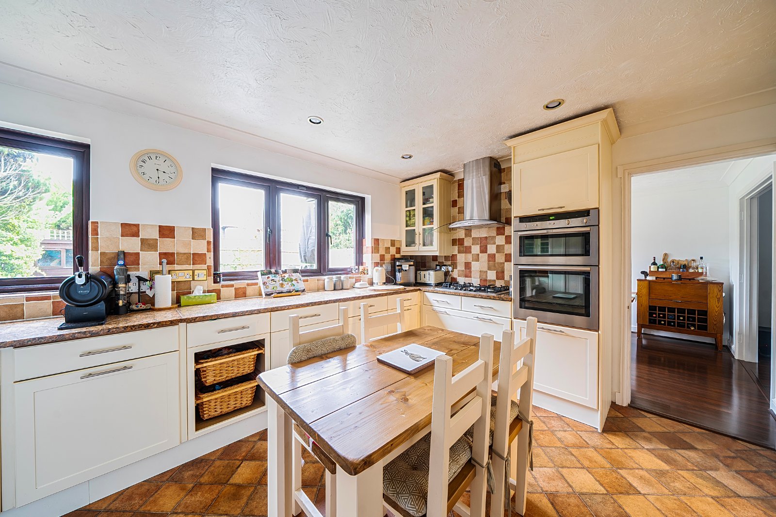 Lynn Way, Kings Worthy, Winchester, Hampshire, SO23 Lynn Way, Kings Worthy, Winchester, Hampshire, SO23 - Charters