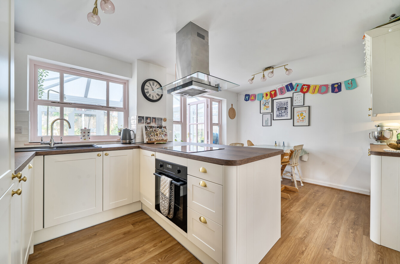 Whitebeam Close, Colden Common, Winchester, Hampshire, SO21 - Charters