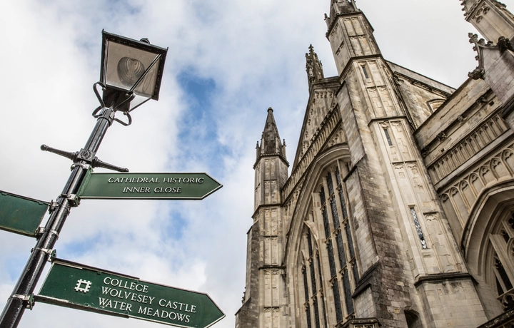 Winchester - Charters