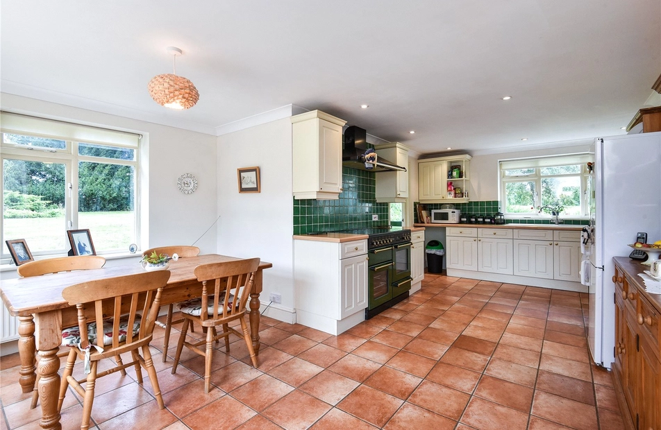Gascoigne Lane, Ropley, Alresford, Hampshire, SO24 - Charters