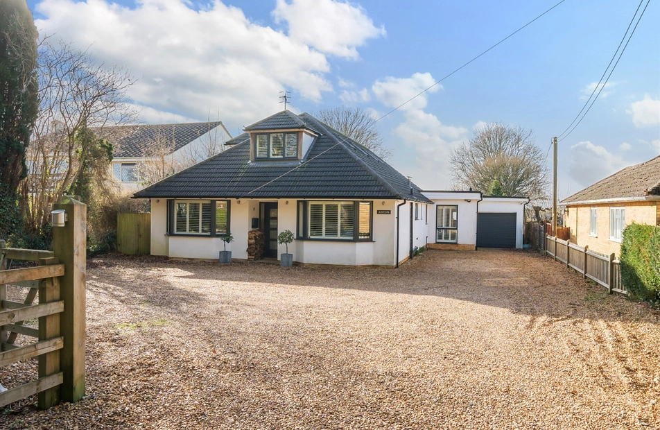 Bighton Hill, Ropley, Alresford, Hampshire, SO24 - Charters
