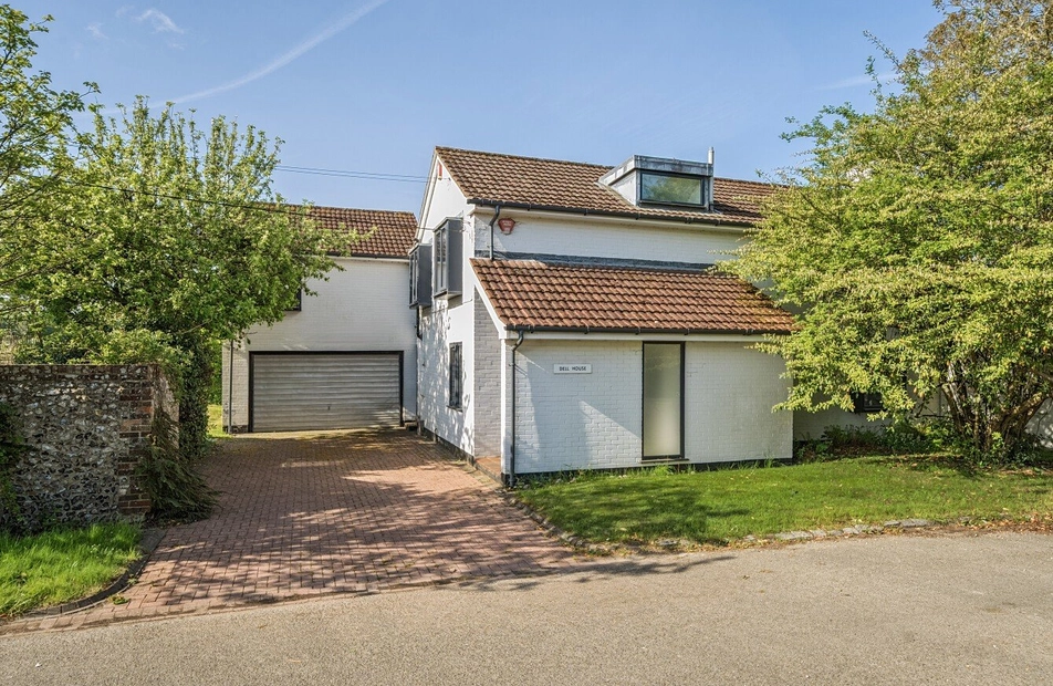 Bishops Sutton Road, Bishops Sutton, Alresford, SO24 - Charters
