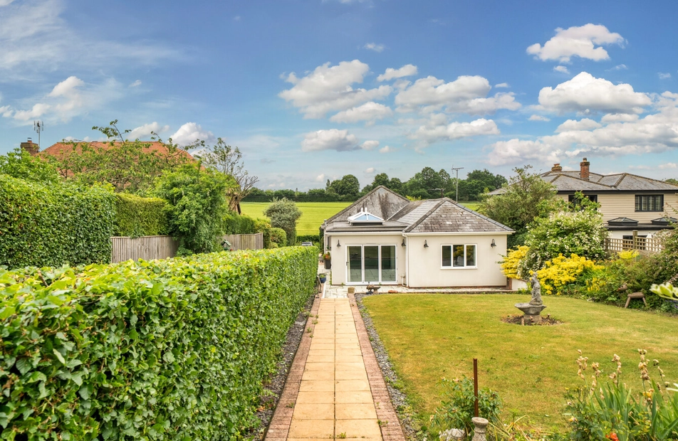 Gascoigne Lane, Ropley, Alresford, Hampshire, SO24 - Charters