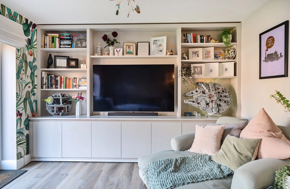 Rowden Way, Alton, Hampshire, GU34 - Charters