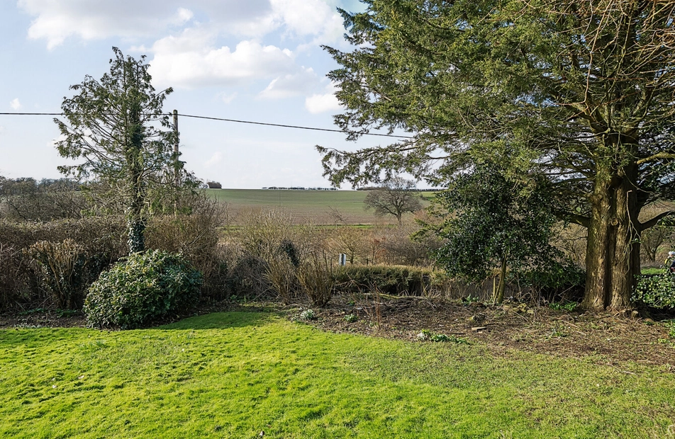 Raebarn Close, Cheriton, Alresford, Hampshire, SO24 - Charters
