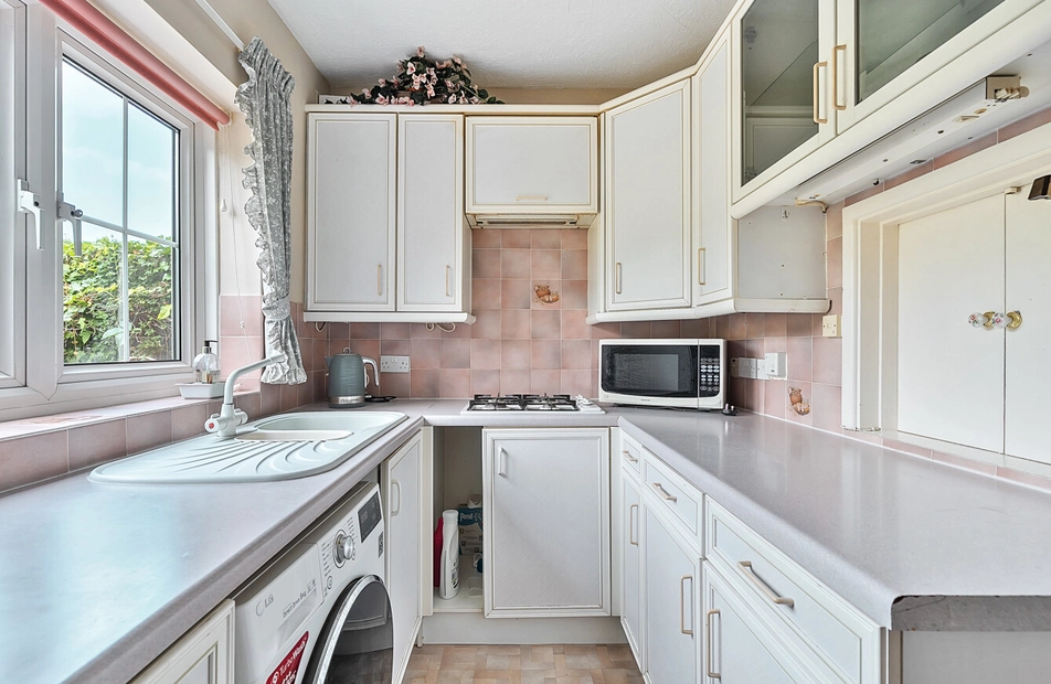 Ladycroft, Alresford, Hampshire, SO24 - Charters