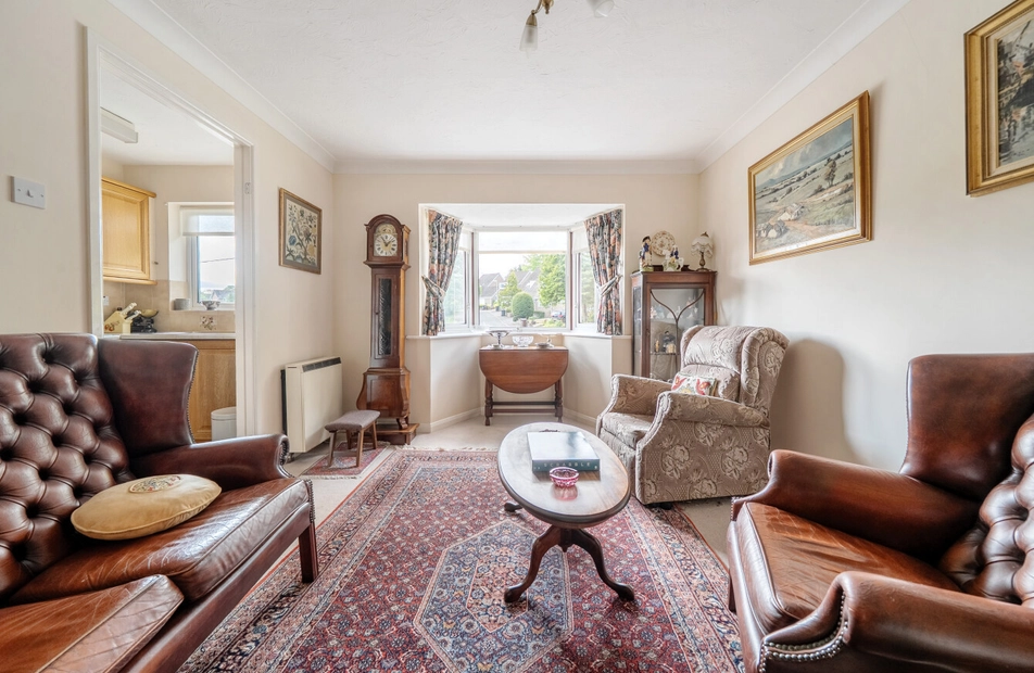 Ellingham Close, Alresford, Hampshire, SO24 - Charters