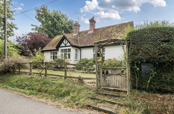 Swarraton, Alresford, Hampshire, SO24 - Charters