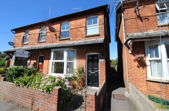 Mount Pleasant Road, Alton, Hampshire, GU34 - Charters