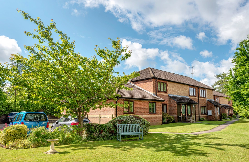 St. Marys Close, Alton, Hampshire, GU34 - Charters