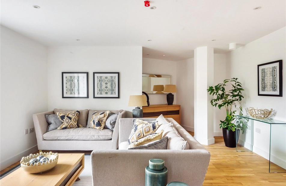 Cross & Pillory House, Cross & Pillory Lane, Alton, Hampshire, GU34 - Charters