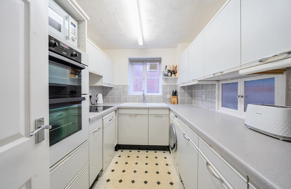 Waterside Court, Alton, Hampshire, GU34 - Charters