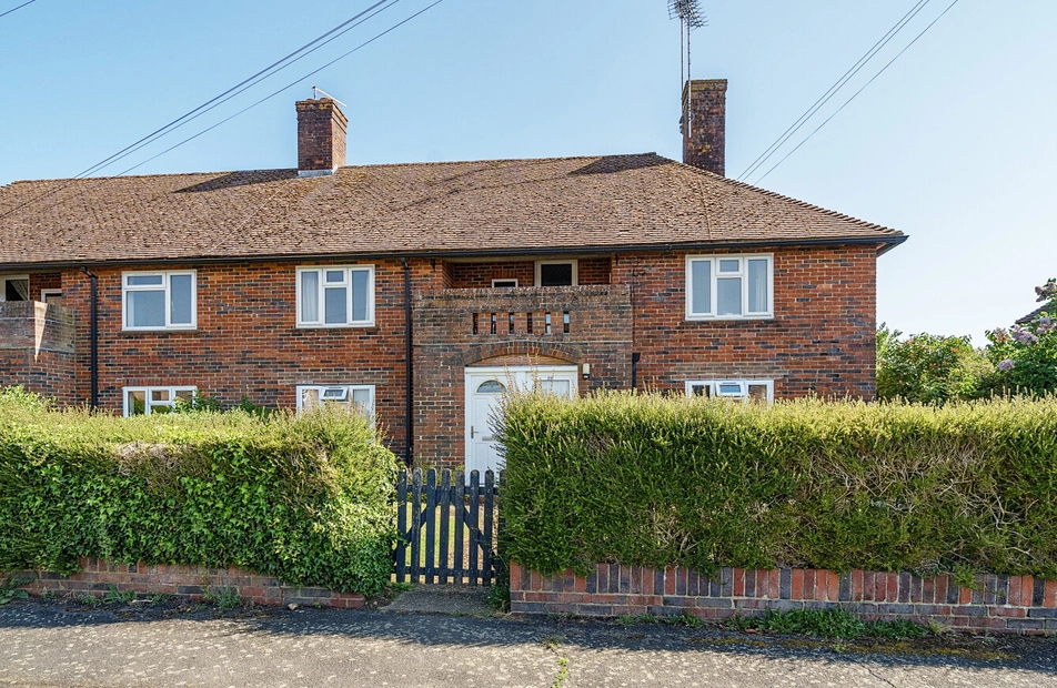 Whitedown, Alton, Hampshire, GU34 - Charters