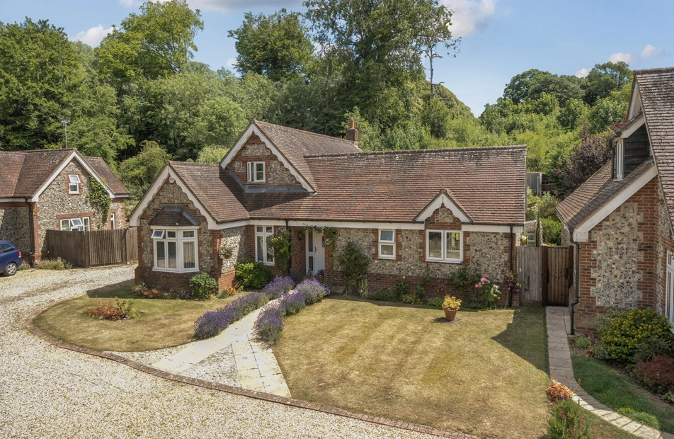 Gosport Road, East Tisted, Alton, Hampshire, GU34 - Charters