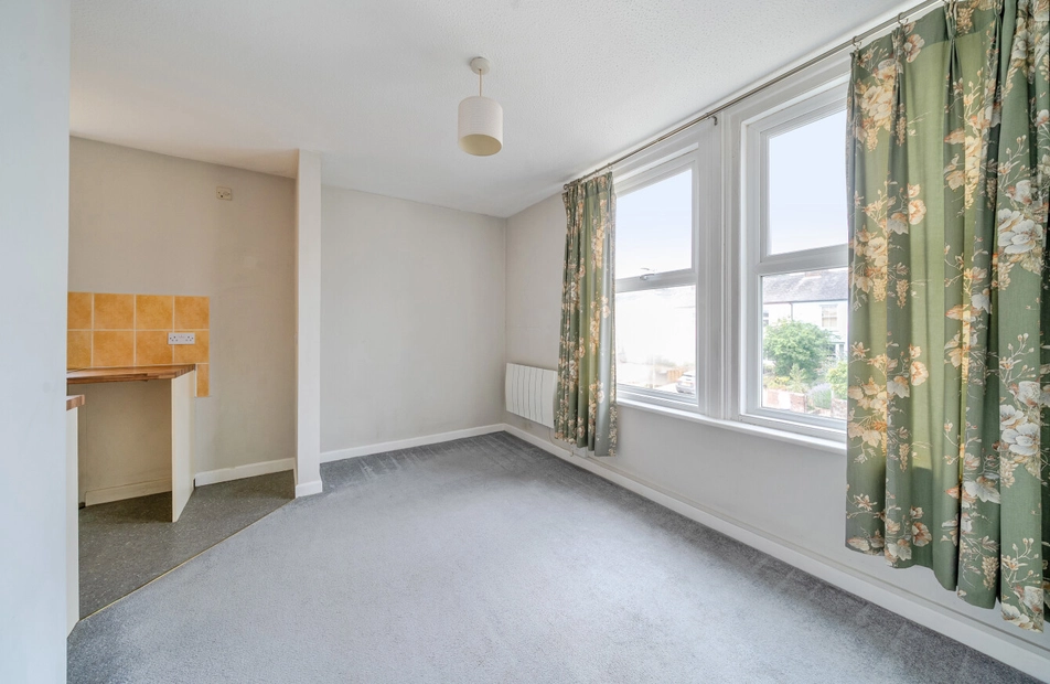Anstey Road, Alton, Hampshire, GU34 - Charters
