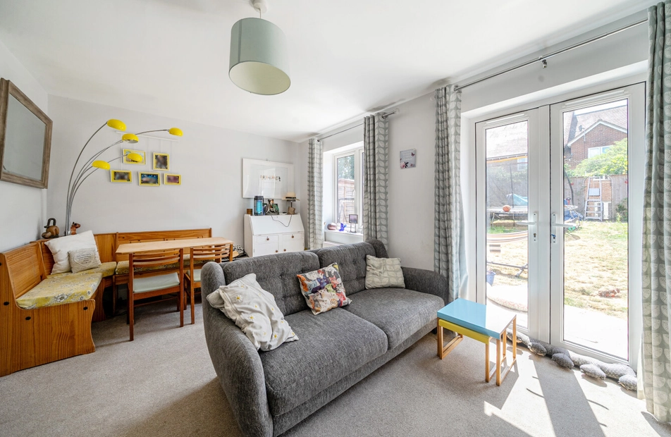 Goswell Square, Alton, Hampshire, GU34 - Charters