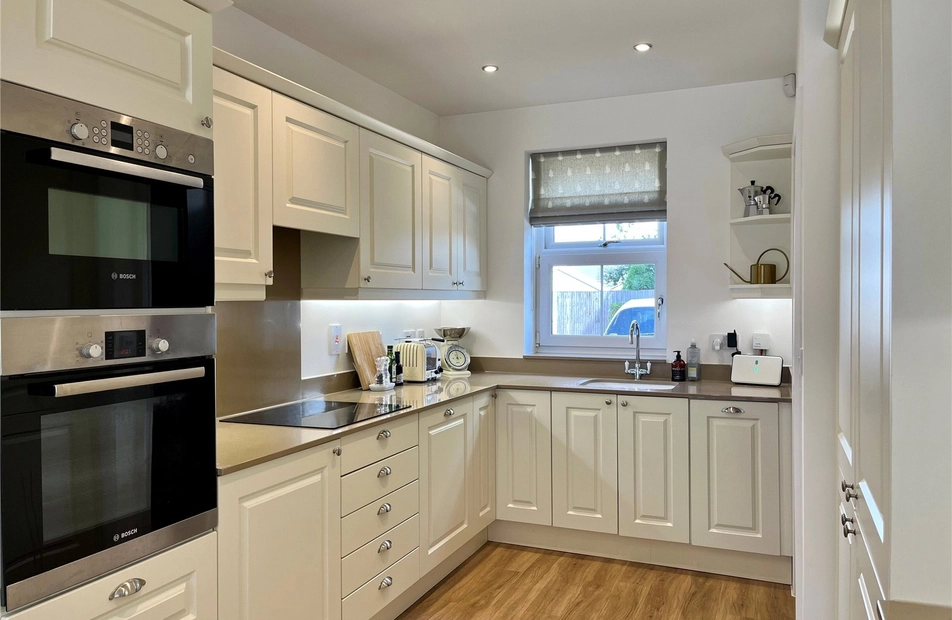 The Cobbetts, Alton, Hampshire, GU34 - Charters