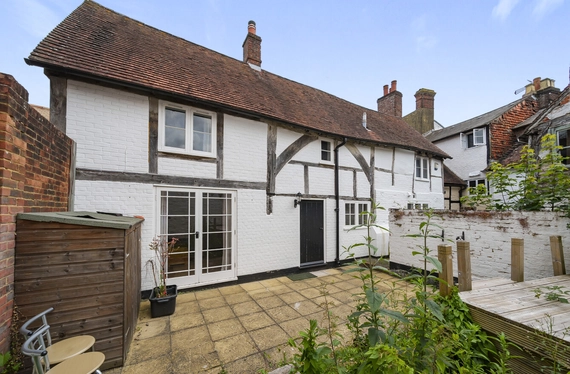 High Street, Alton, Hampshire, GU34 - Charters