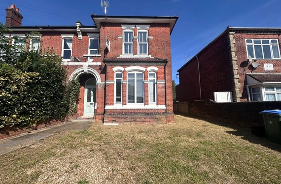 Alma Road, Southampton, SO14 - Charters