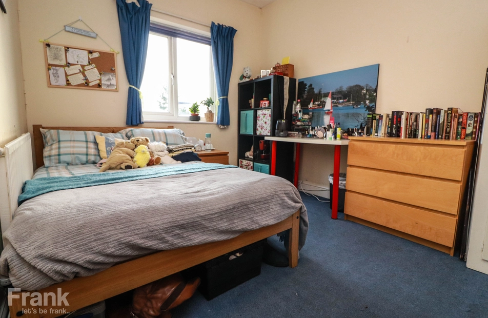 Kenilworth Road, Southampton, SO15 - Charters