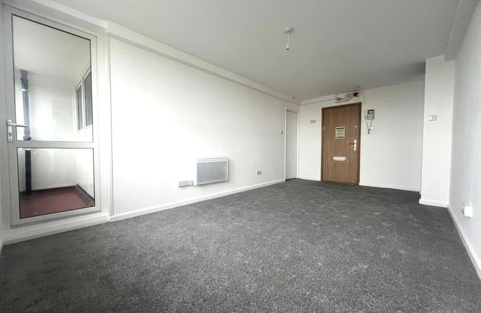 Warburton Road, Southampton, Hampshire, SO19 - Charters