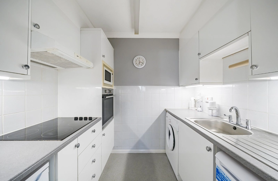 Victor Court, 80 Thornhill Park Road, Southampton, Hampshire, SO18 - Charters