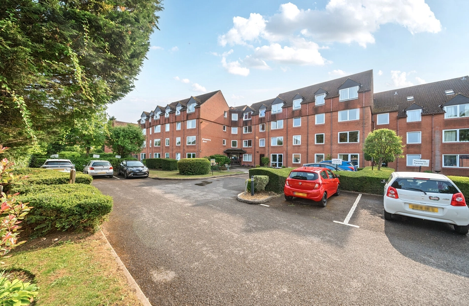River View Road, Southampton, Hampshire, SO18 - Charters