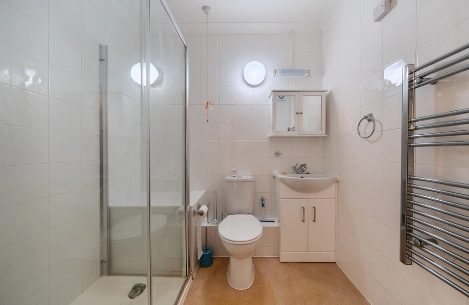 River View Road, Southampton, Hampshire, SO18 - Charters